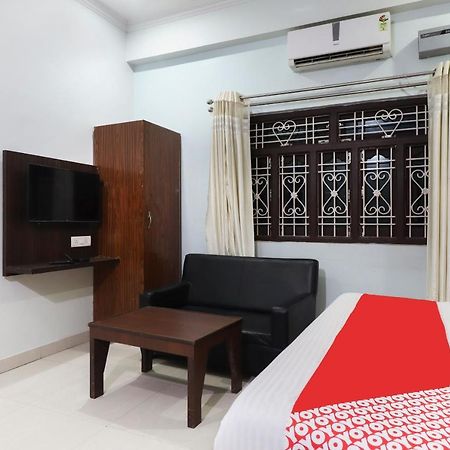 Oyo 70489 Hotel Tajvar Siwān 외부 사진